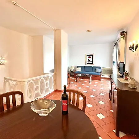 Apartment Porta Da 407 T1 *